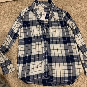 American eagle button up shirt “new”